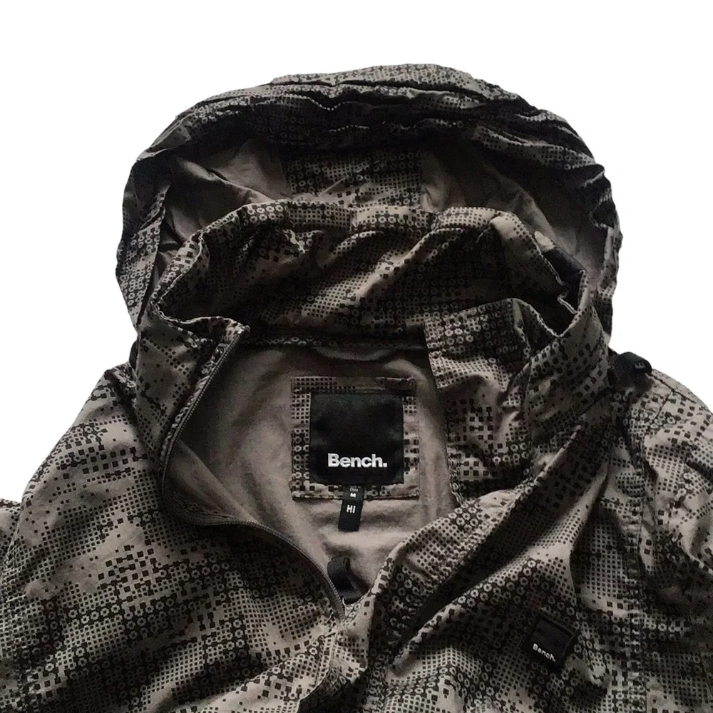 Bench Lightweight Jacket, size M - Picture 3 of 13